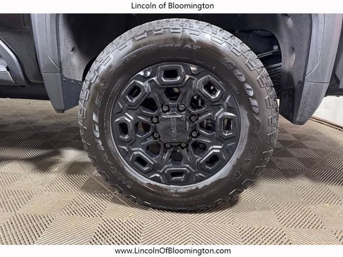 Used 2024 GMC Sierra 3500 Denali Ultimate AWD/4WD image 37