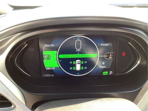 Used 2017 Chevrolet Bolt Premier w/ Driver Confidence II Package FWD image 11