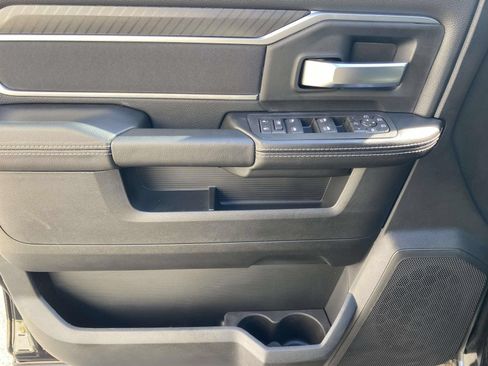 New 2026 RAM 2500 Big Horn AWD/4WD image 17