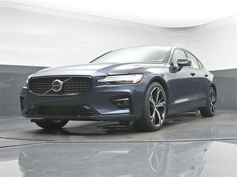 Used 2024 Volvo S60 B5 Ultimate image 35