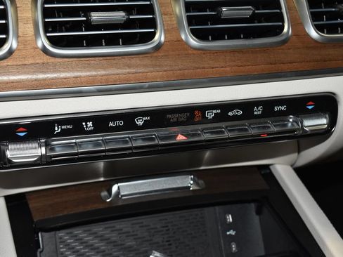 Certified 2024 Mercedes-Benz GLS 450 4MATIC image 13