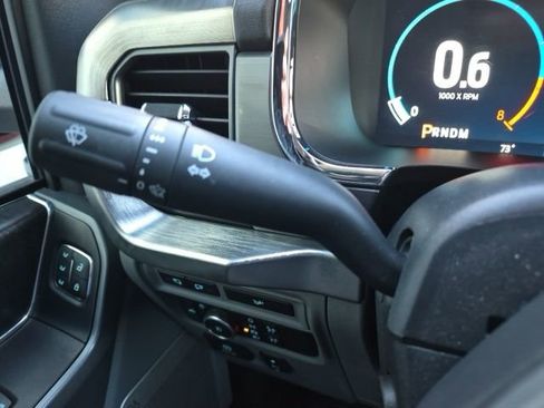 Used 2022 Ford F150 Lariat w/ Equipment Group 502A High image 29