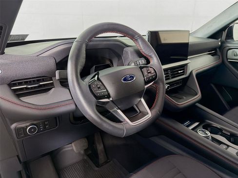 Used 2025 Ford Explorer ST-Line w/ Premium Package AWD/4WD image 9