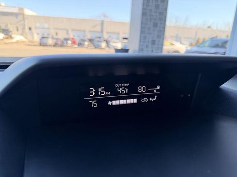 Certified 2023 Subaru Crosstrek 2.0i Premium image 20