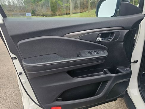 Used 2018 Honda Ridgeline RTL-T image 26