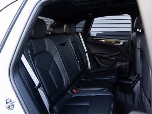 New 2026 Porsche Macan S image 31