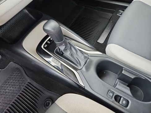 Used 2025 Toyota Corolla LE w/ Convenience Package FWD image 19