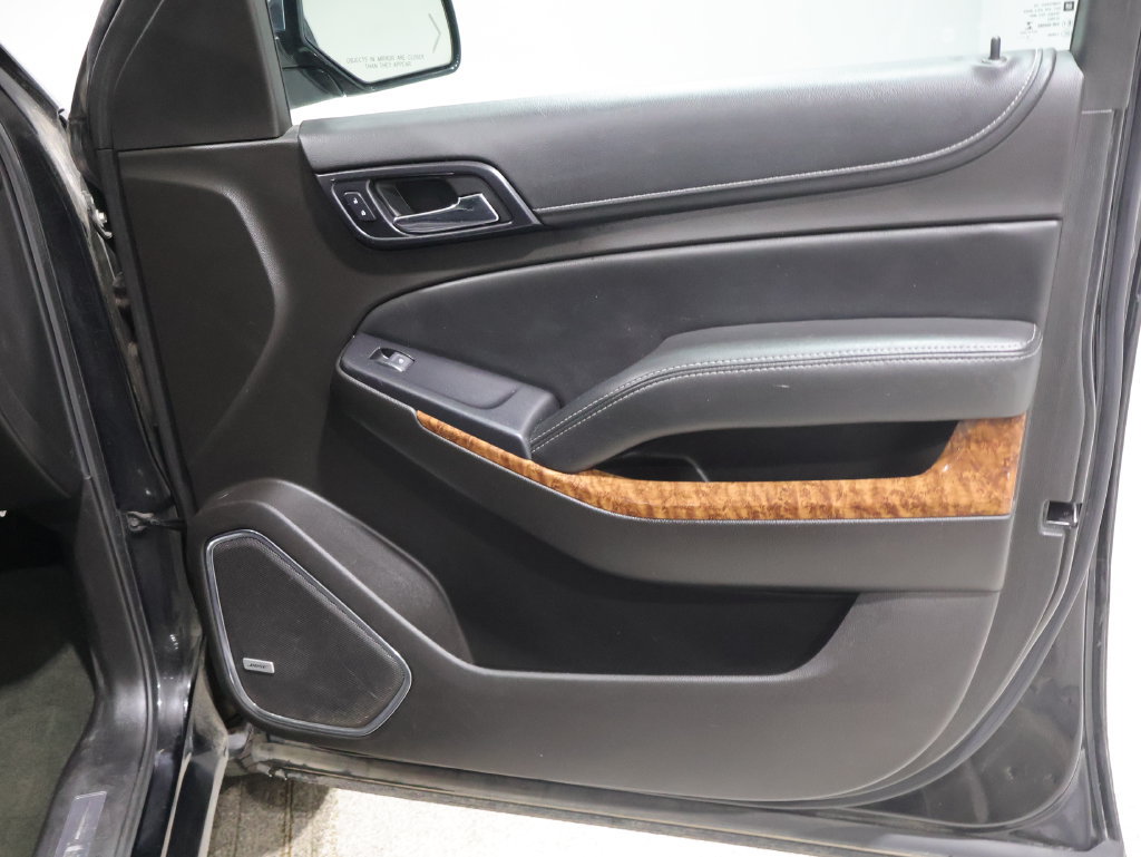 Used 2017 Chevrolet Suburban Premier AWD/4WD image 23