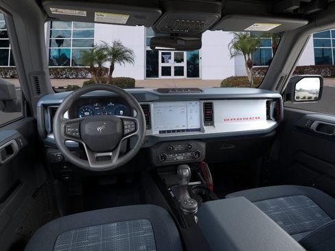 New 2026 Ford Bronco Heritage Edition AWD/4WD image 9