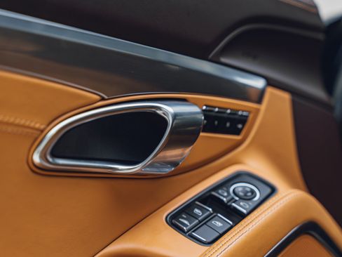 Used 2019 Porsche 911 Turbo AWD/4WD image 42