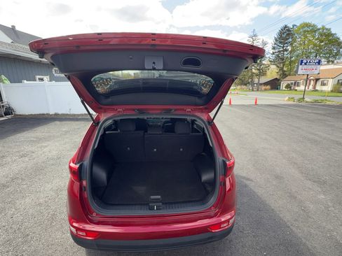 Used 2019 Kia Sportage LX AWD/4WD image 18