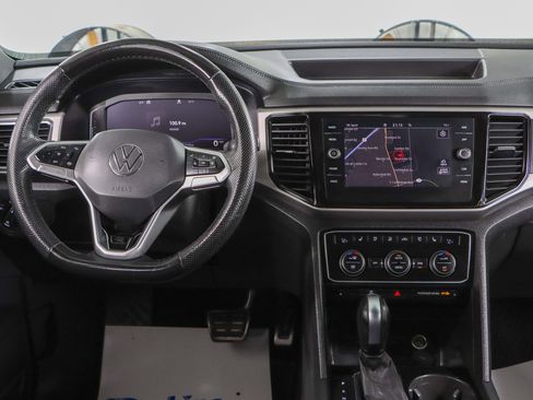 Used 2020 Volkswagen Atlas Cross Sport SEL Premium R-Line image 17
