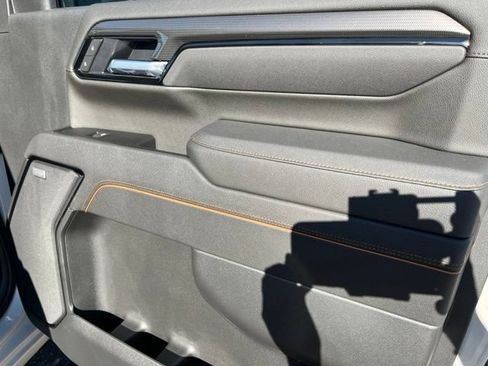 New 2026 GMC Sierra 2500 AT4 w/ AT4 Premium Plus Package AWD/4WD image 23