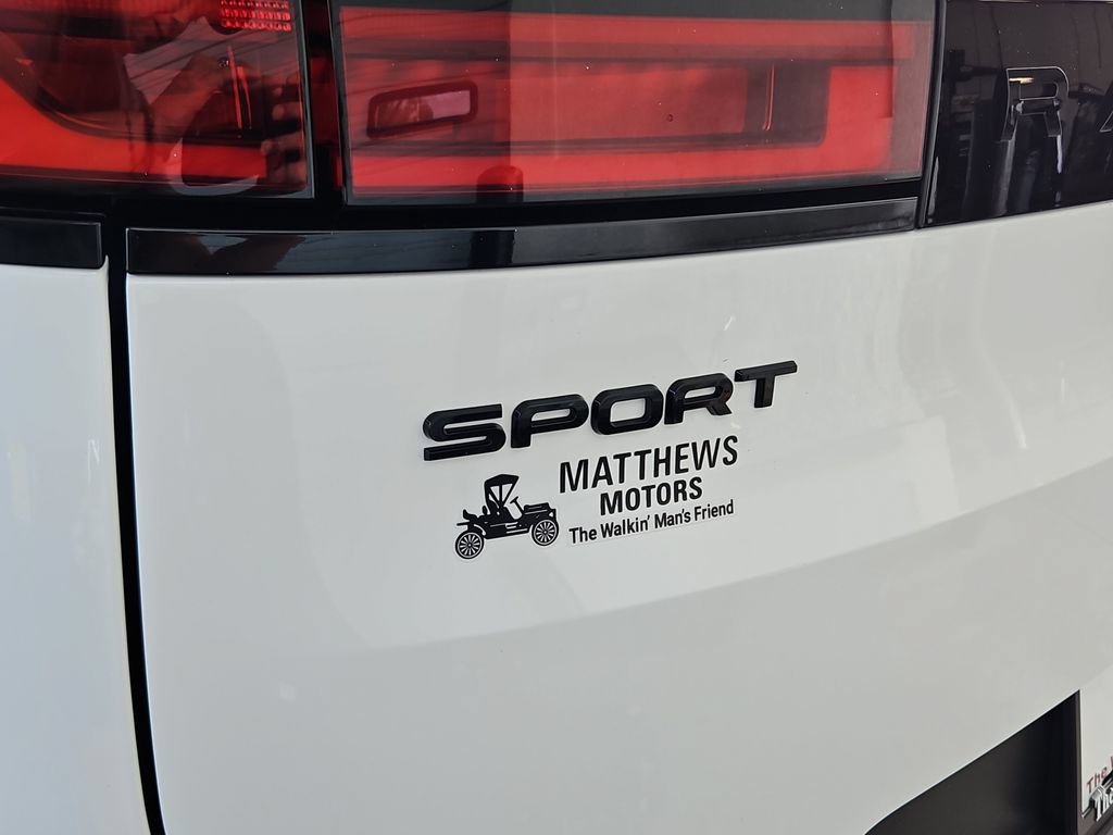 Used 2025 Land Rover Range Rover Sport SE AWD/4WD image 37
