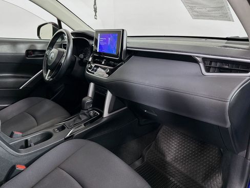 Certified 2023 Toyota Corolla Cross LE w/ Moonroof Package AWD/4WD image 29