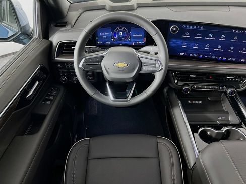 New 2026 Chevrolet Tahoe Premier w/ Sun And Tow Package AWD/4WD image 24