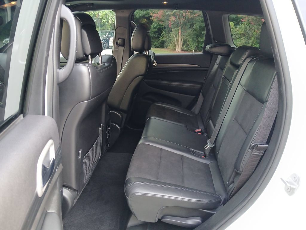 Used 2020 Jeep Grand Cherokee Altitude AWD/4WD image 46