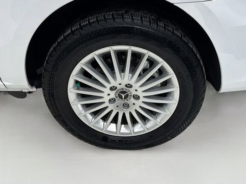 Used 2023 Mercedes-Benz Metris Passenger image 32