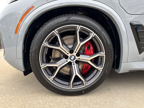 New 2026 BMW X5 xDrive50e w/ Executive Package image 27