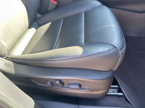 Certified 2024 Cadillac XT4 Luxury w/ Cold Weather Package image 42