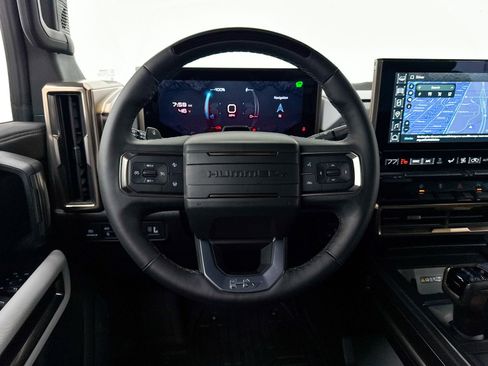 Used 2025 GMC Hummer EV 2X image 26