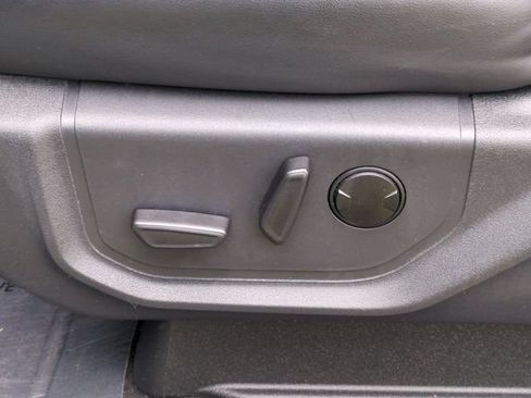 Used 2024 Ford Expedition XLT RWD image 12