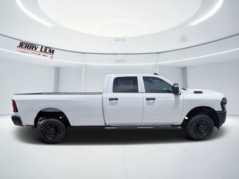New 2026 RAM 2500 Tradesman AWD/4WD image 2
