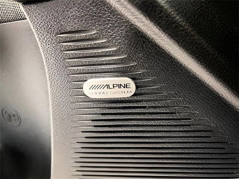 Used 2016 Dodge Challenger SXT w/ Sound Group image 19