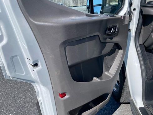 Used 2020 Ford Transit 250 Low Roof AWD image 10