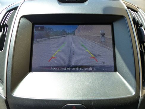 Used 2020 Ford Edge SEL w/ Convenience Package AWD/4WD image 32