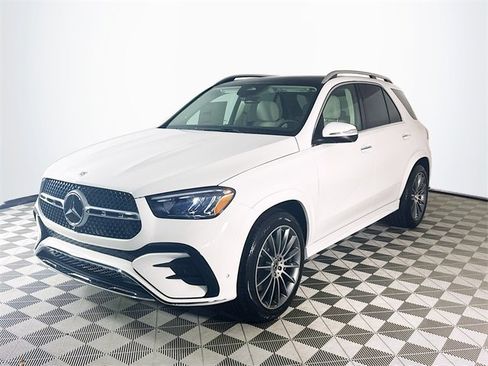 New 2026 Mercedes-Benz GLE 450 4MATIC image 3