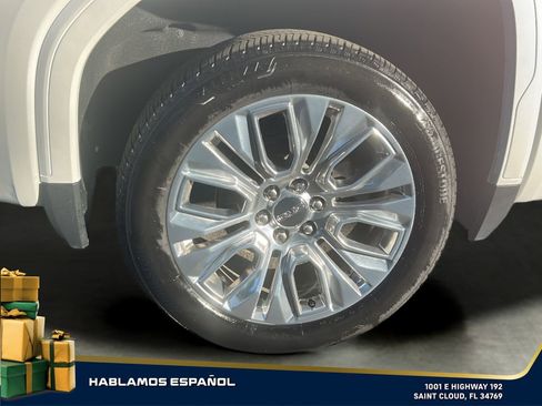 Used 2020 GMC Sierra 1500 Denali w/ Denali Ultimate Package image 17