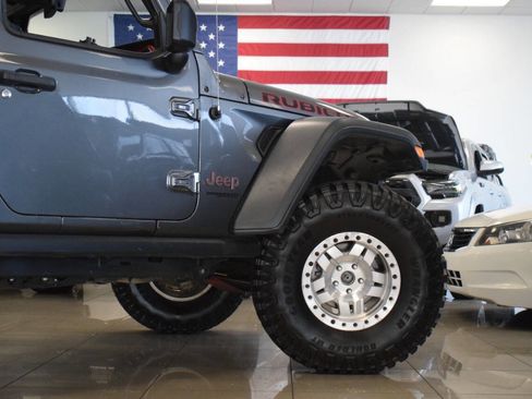Used 2018 Jeep Wrangler Unlimited Rubicon image 35