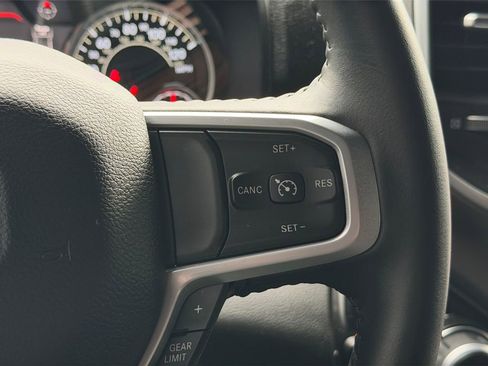 Used 2023 RAM 1500 Big Horn AWD/4WD image 15