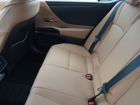 Certified 2025 Lexus ES 350 w/ Premium Package FWD image 11