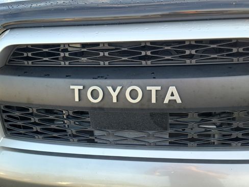 Used 2020 Toyota 4Runner TRD Off-Road Premium w/ Moonroof Package AWD/4WD image 5