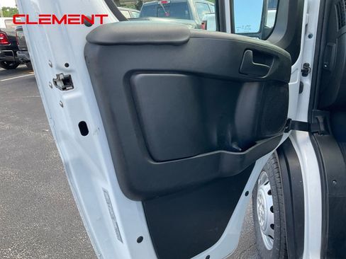 Used 2023 RAM ProMaster 2500 FWD image 14