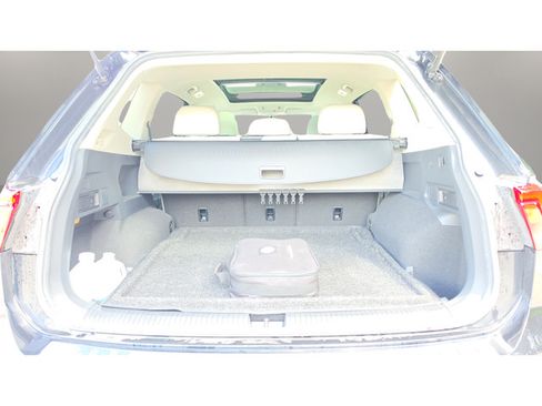 Used 2021 Volkswagen Tiguan SE w/ Panoramic Sunroof Package AWD/4WD image 33