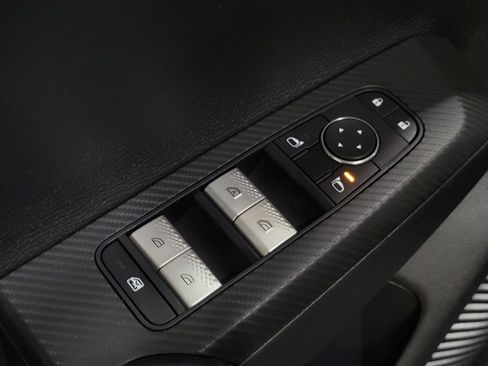 Used 2024 Mitsubishi Outlander ES image 27