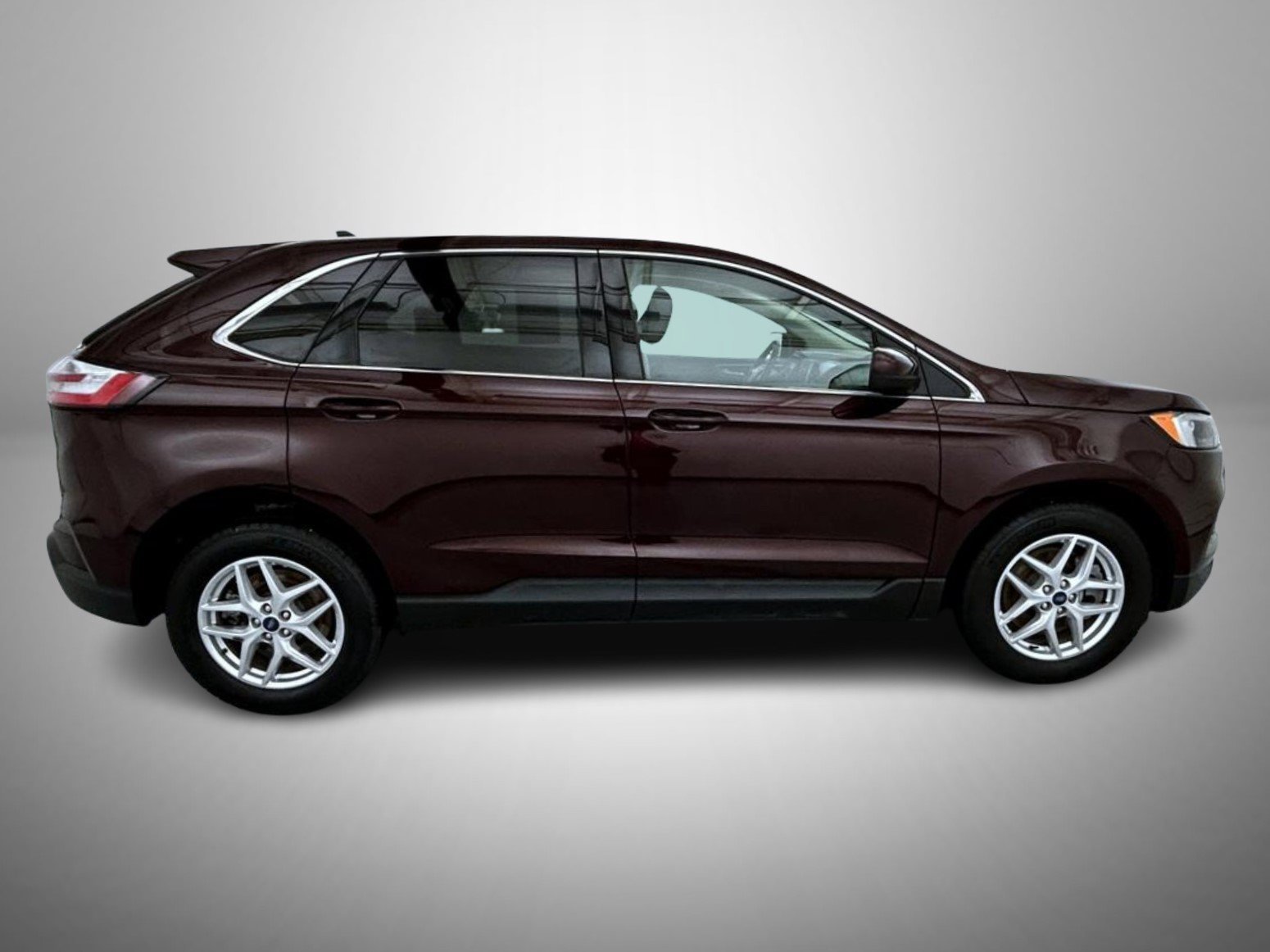 Used 2024 Ford Edge SEL w/ Convenience Package AWD/4WD image 4