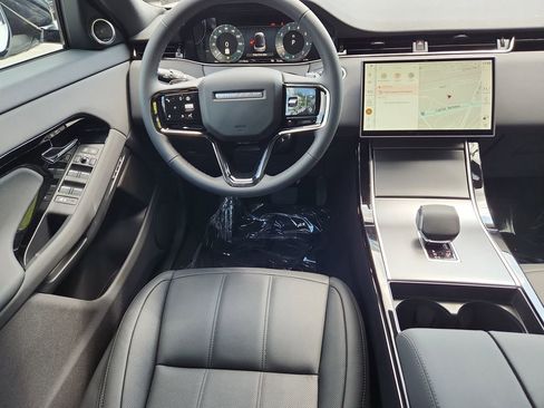 Used 2026 Land Rover Range Rover Evoque S AWD/4WD image 4