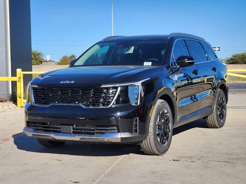New 2026 Kia Sorento S w/ S Panoramic Sunroof Package image 2
