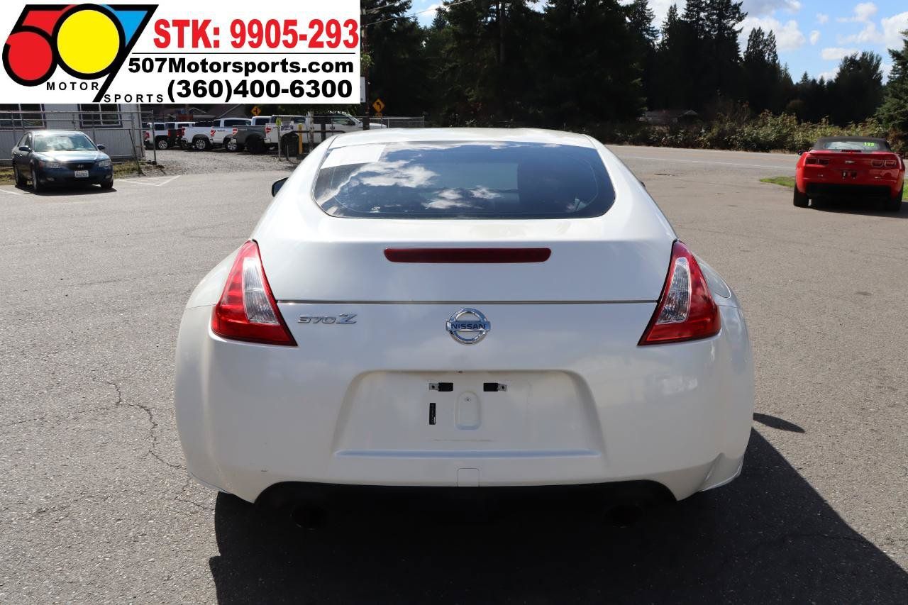 Used 2009 Nissan 370Z Coupe RWD image 6