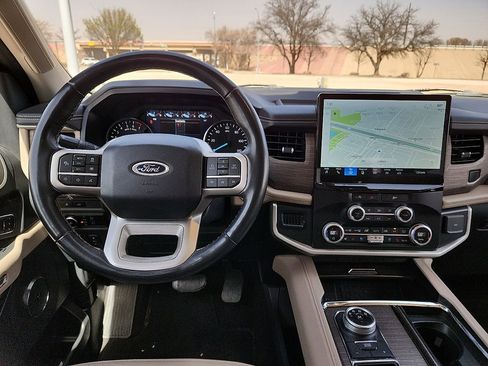 Used 2024 Ford Expedition Max Limited image 6