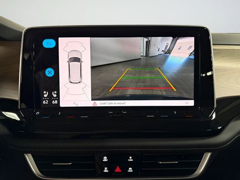 New 2026 Volkswagen Atlas SE image 17