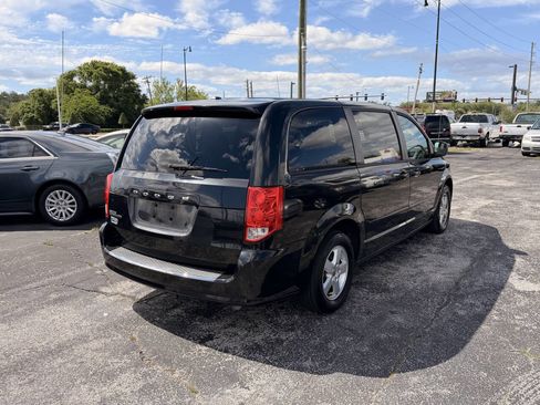 Used 2012 Dodge Grand Caravan SE FWD image 4