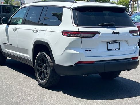 New 2026 Jeep Grand Cherokee L 4WD image 5