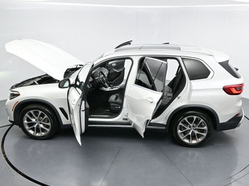 Used 2019 BMW X5 xDrive40i w/ Premium Package 2 AWD/4WD image 44