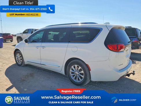 Used 2018 Chrysler Pacifica Touring-L image 3
