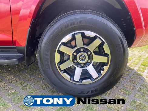 Used 2024 Toyota 4Runner TRD Off-Road image 27